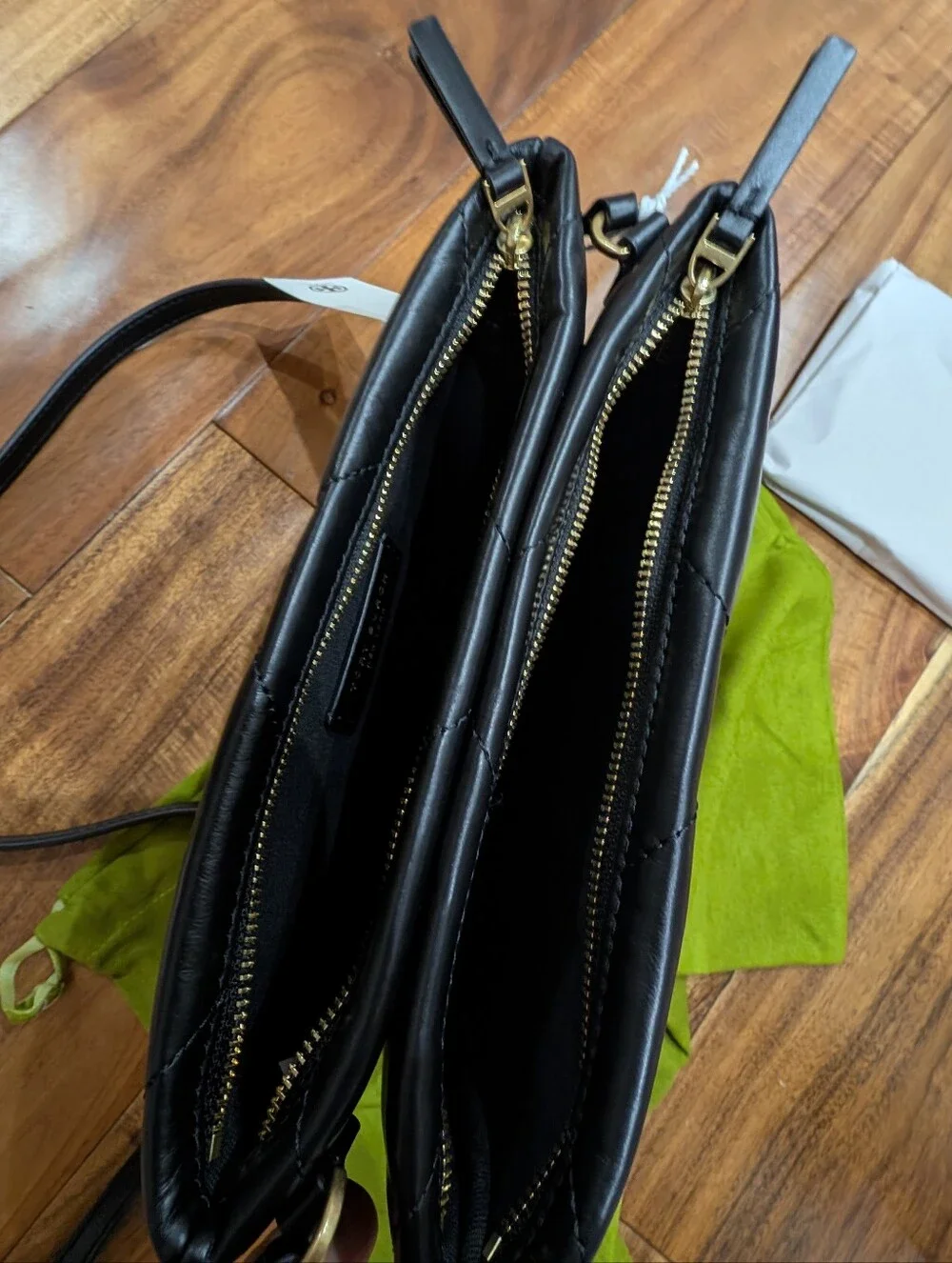 Tory Burch item bag